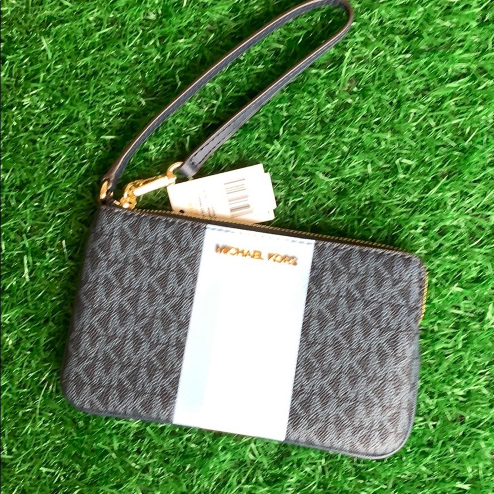 Michael Kors Jet Set Travel Large Top Zip Wristlet - Picture 10 of 16